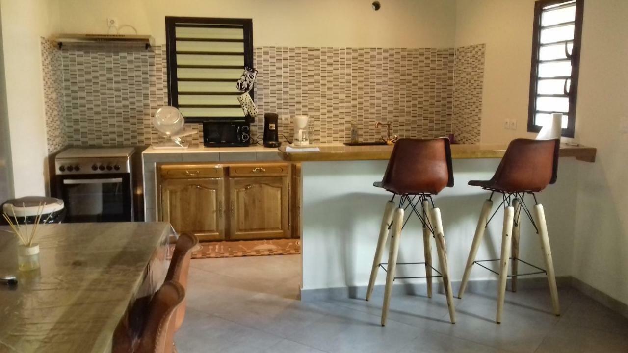 Location Meuble A Salazie 호텔 외부 사진